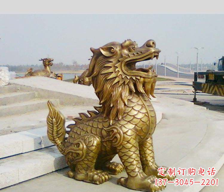 湖北狮子雕塑:象征力量,令人肃然起敬