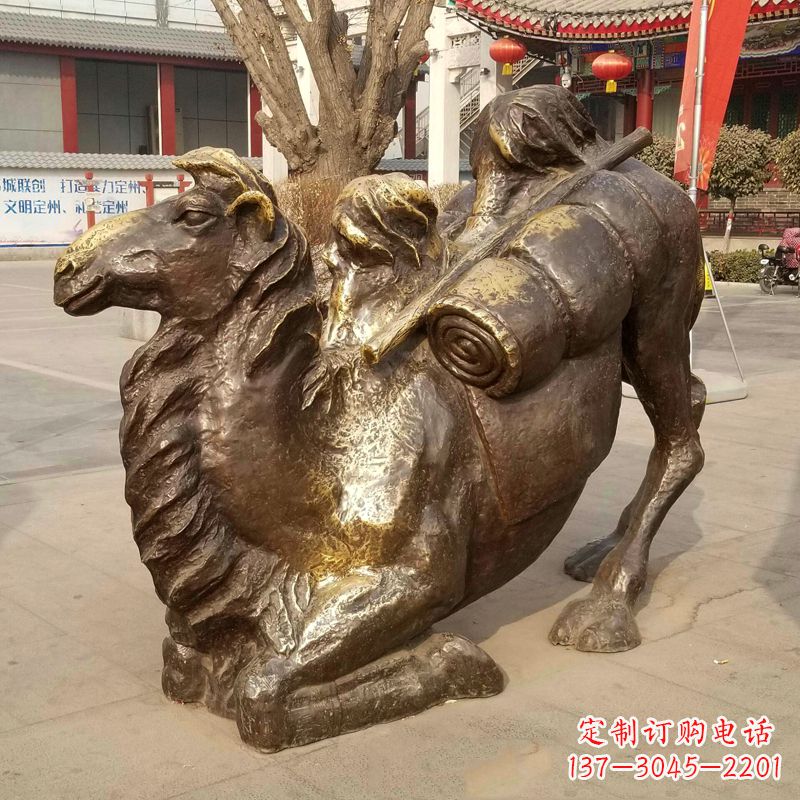 湖北跪俯的骆驼铜雕,把动物的肃穆传递给您