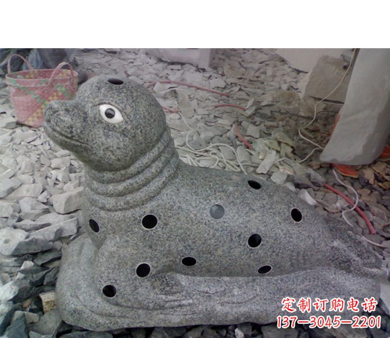 湖北海洋动物小海豹石雕