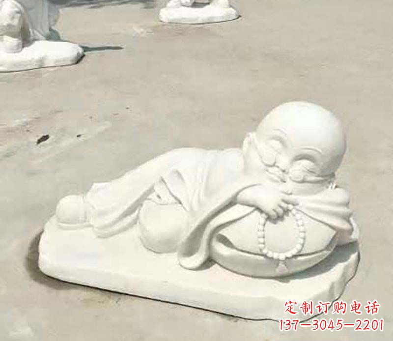 湖北传统尊贵,别具一格的汉白玉小和尚雕塑