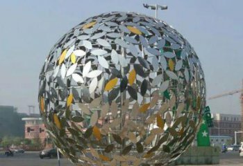 湖北广场不锈钢树叶镂空球雕塑
