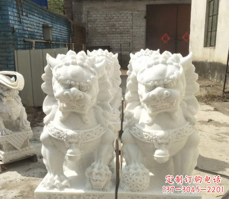湖北汉白玉踩绣球狮子石雕_1