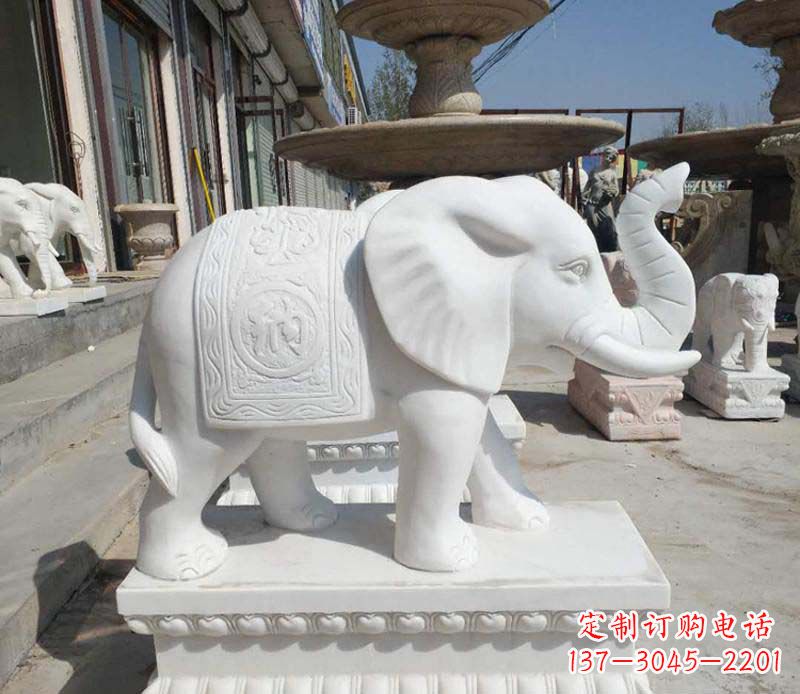 湖北汉白玉酒店门口喷水大象
