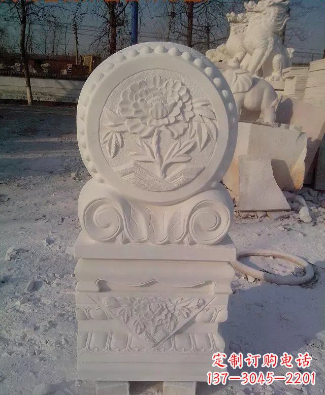 湖北汉白玉门墩雕塑是一种特殊的雕塑艺术品,雕…