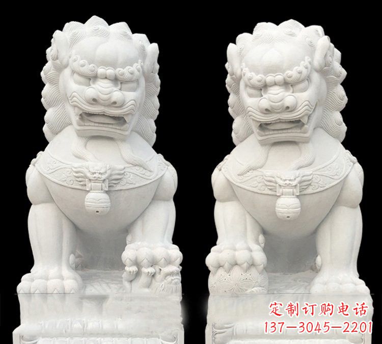 湖北玉质狮子门口雕塑是由中领雕塑定制制作的,…