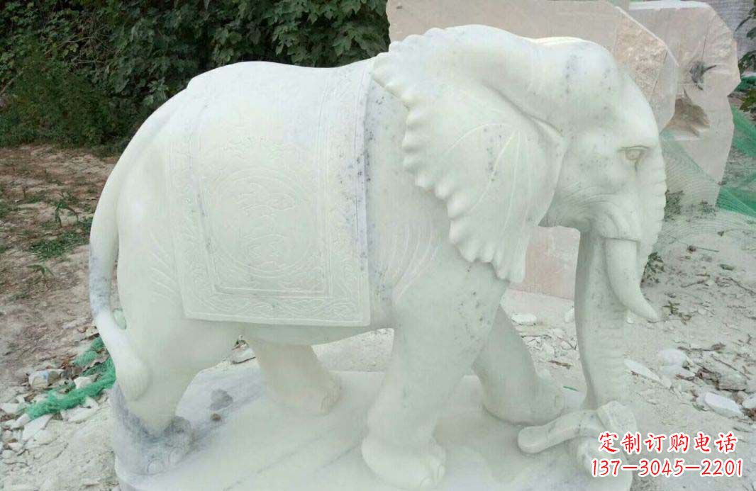 湖北山寨大象雕塑,唤醒宅邸辉煌
