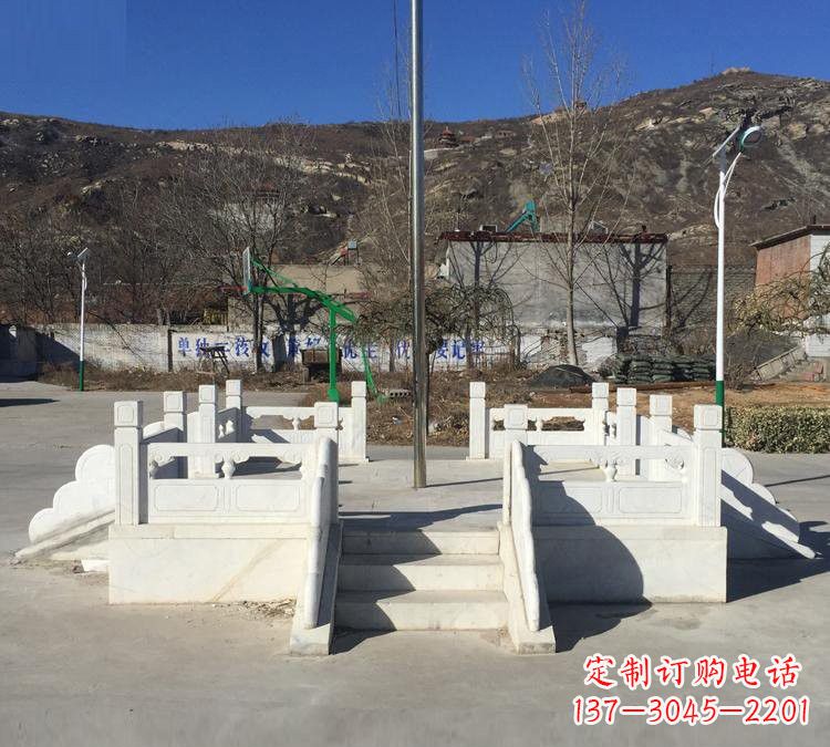 湖北汉白玉雕刻的精致升旗台
