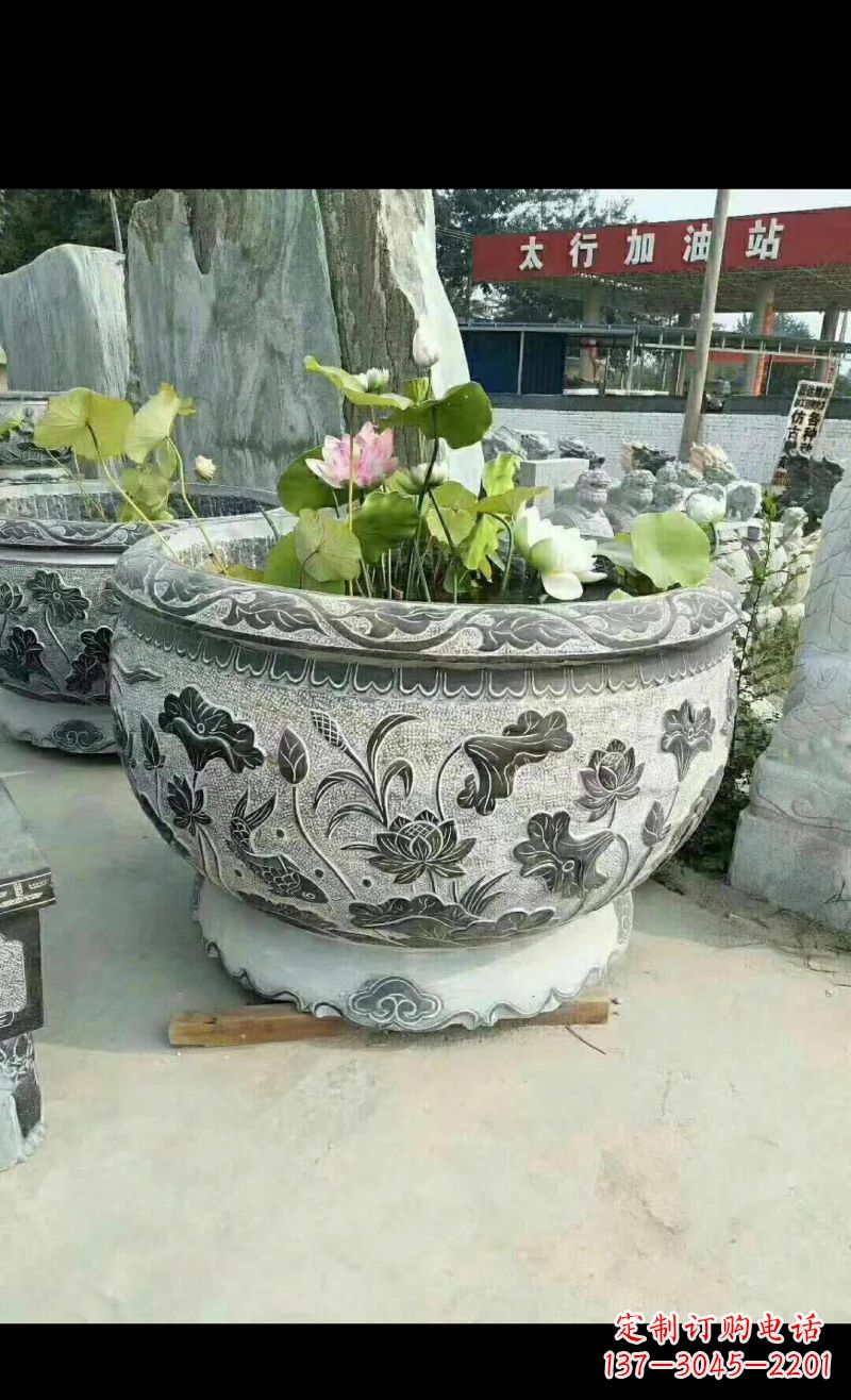 湖北精美荷花鲤鱼石浮雕水缸