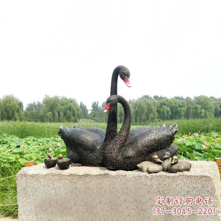 湖北雕刻精致的天鹅铜雕摆件