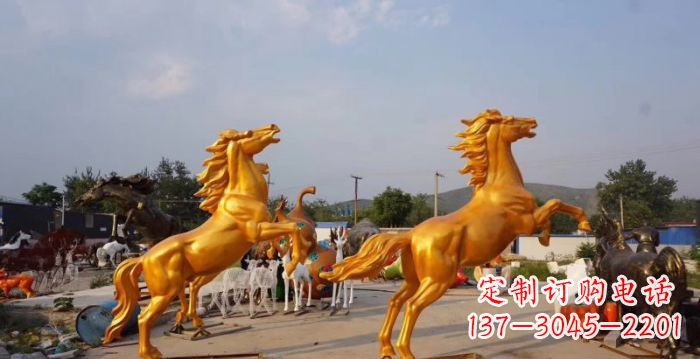 湖北黄铜色奔马铜雕