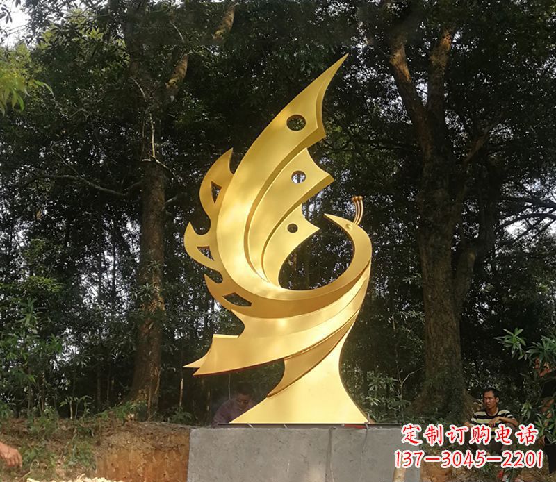 湖北以古典风格演绎不锈钢凤凰雕塑