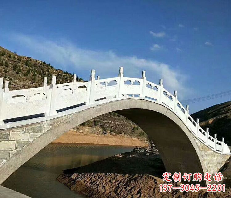 湖北卓越之作：汉白玉拱桥雕塑