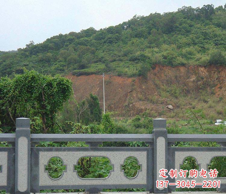 湖北景区镂空仿古栏板石雕