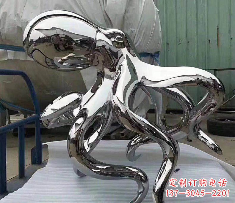 湖北精致华丽的镜面不锈钢章鱼雕塑