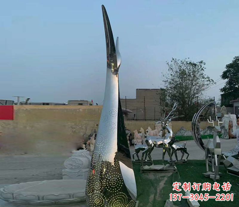 湖北高雅优雅，中领雕塑定制不锈钢抽象天鹅雕塑