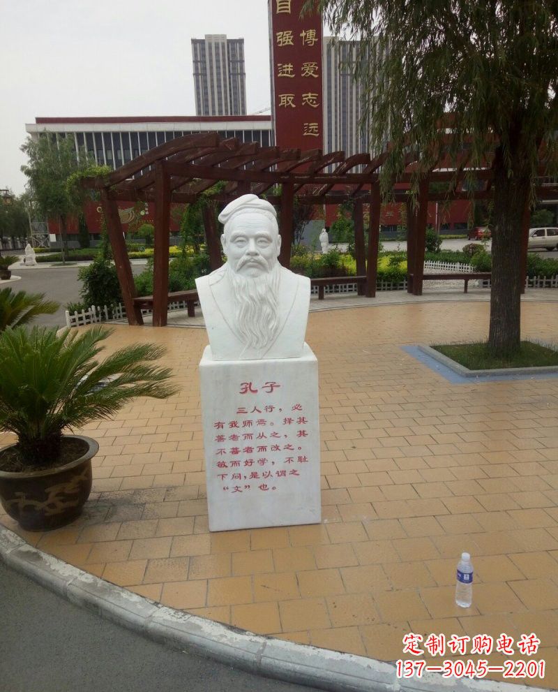湖北孔子头像石雕