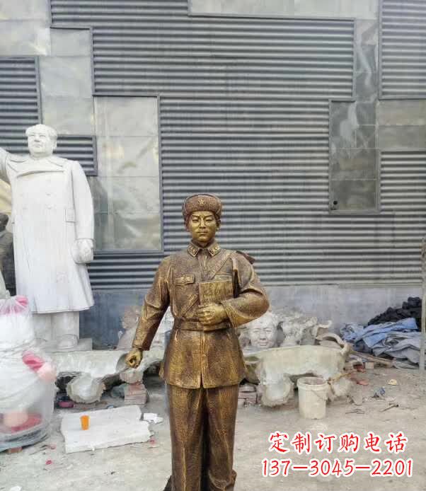 湖北雷锋雕塑，传承志愿精神