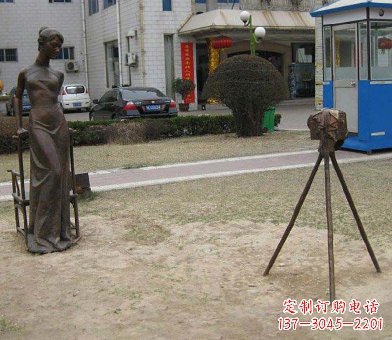 湖北中领雕塑是一家专业从事美女铜雕定制的厂家…