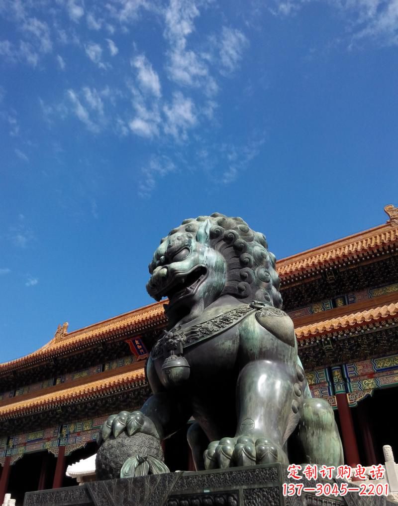 湖北门口铜雕狮子