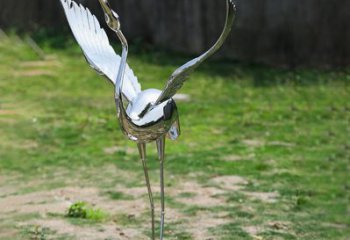 湖北高端定制丹顶鹤展翅不锈钢雕塑