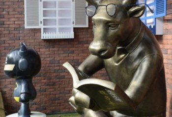湖北看书的牛卡通动物铜雕：艺术品级的制作品质
