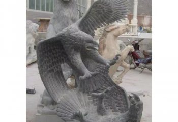 湖北中领雕塑推出的石雕老鹰是一款充满生机与力…