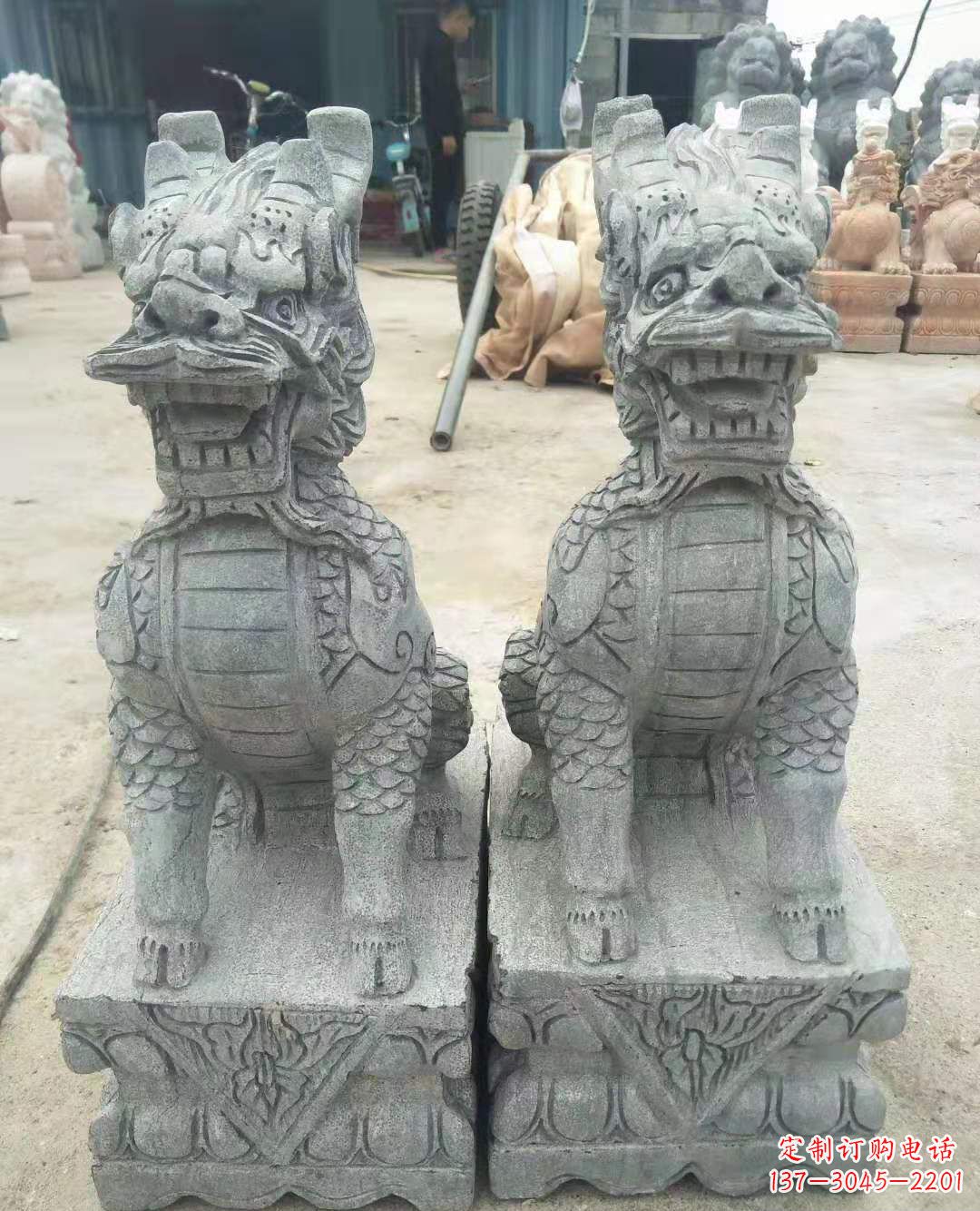 湖北古典雅致的麒麟石雕