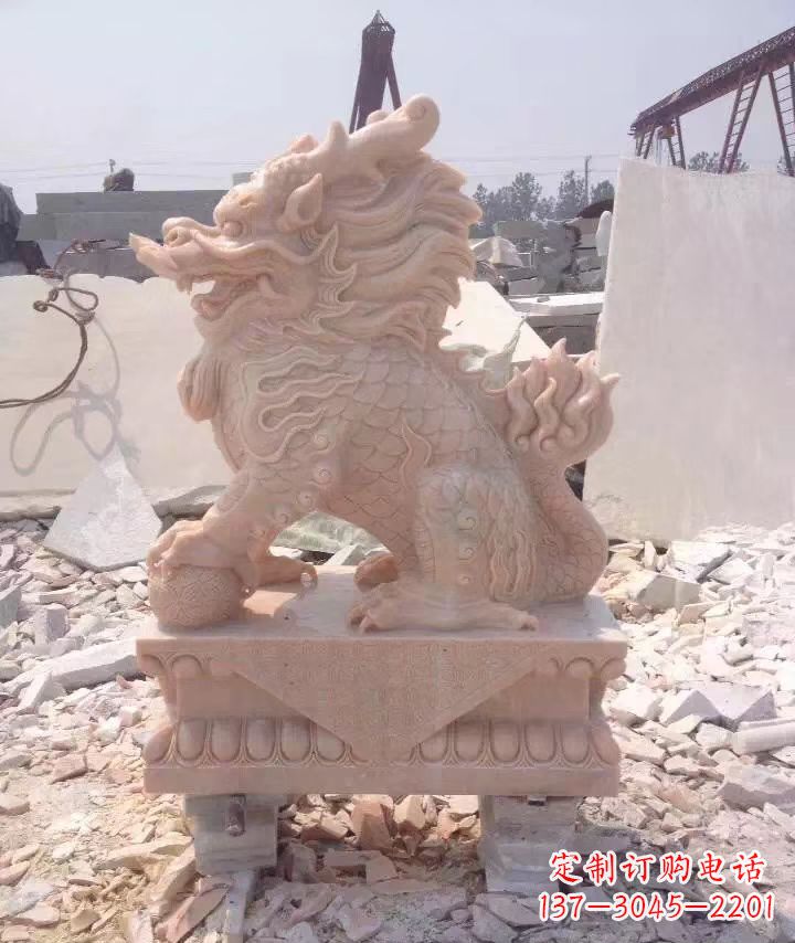 湖北标题:尊贵高贵，中领雕塑定制的精致石雕麒麟