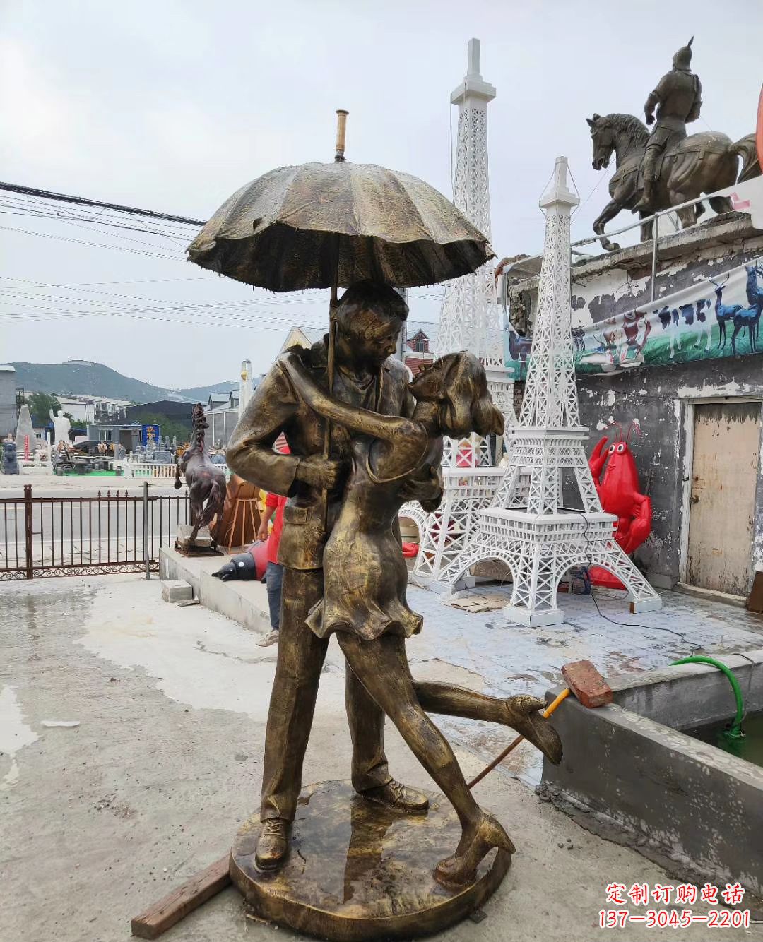 湖北真爱永恒,浪漫情侣铜雕塑