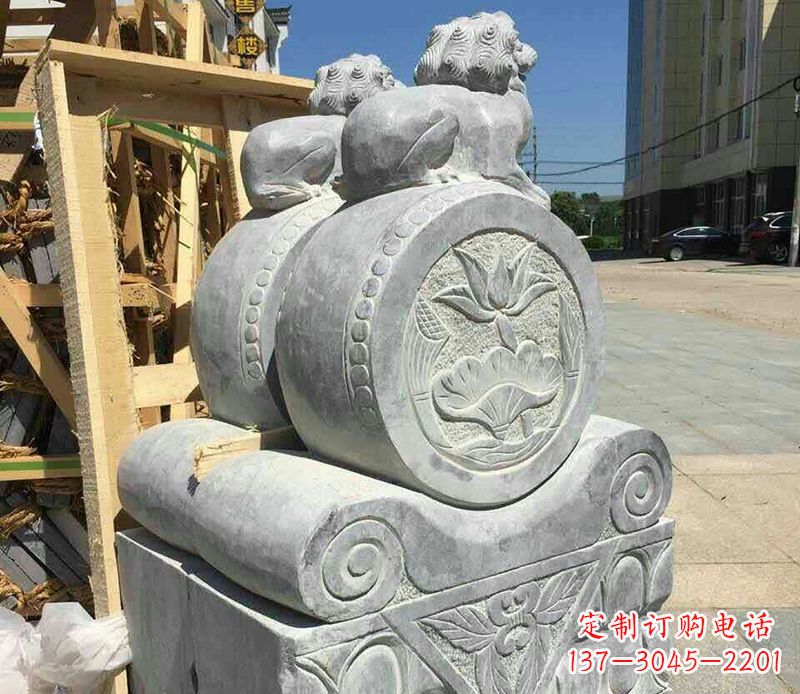 湖北中领雕塑:仿古石门墩石雕艺术品