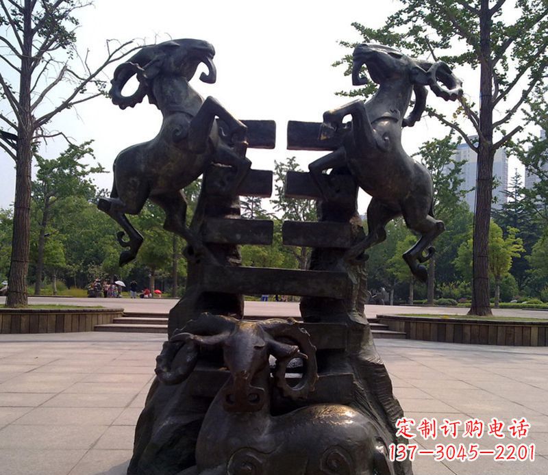 湖北传统工艺铜雕十二生肖