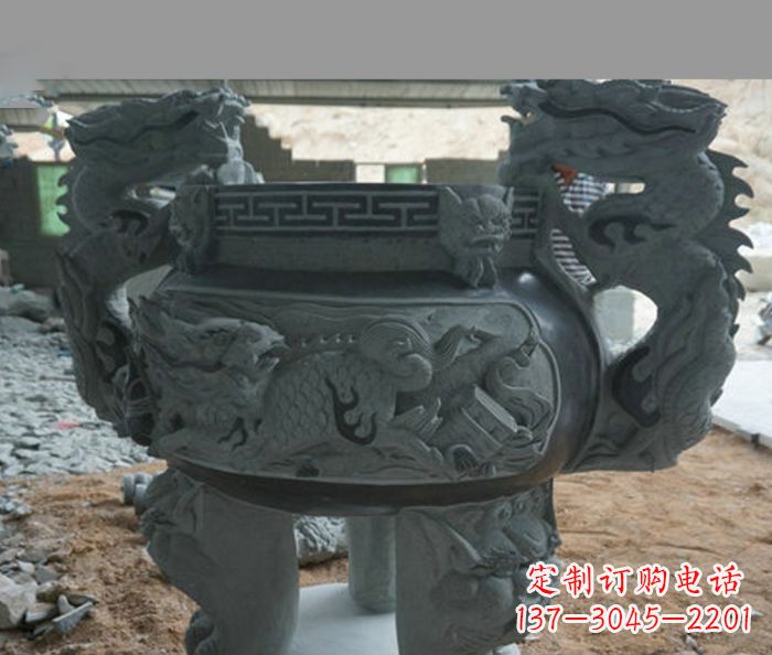 湖北寺庙景观青石龙头香炉石雕