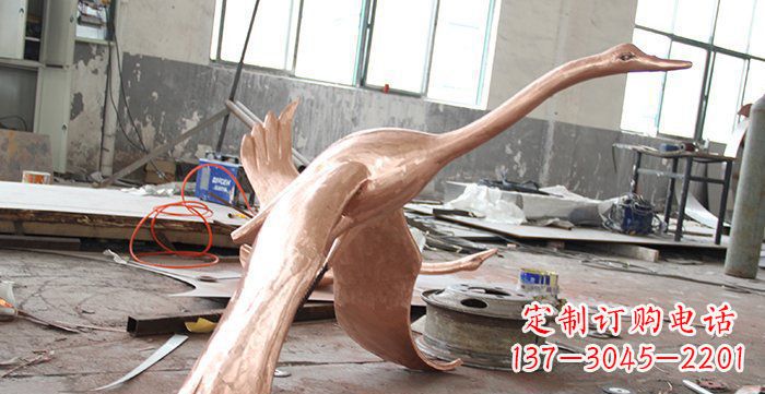 湖北天鹅铸铜动物铜雕