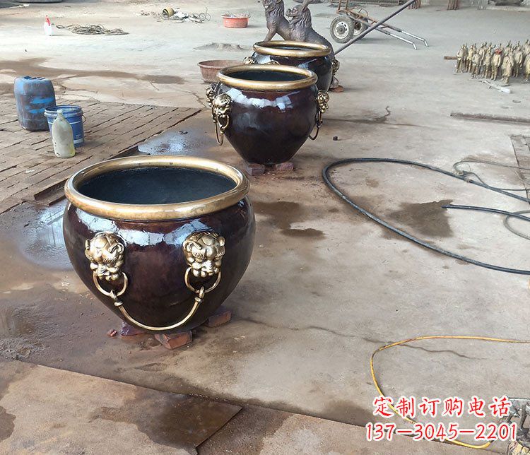 湖北铜雕故宫狮子头水缸雕塑