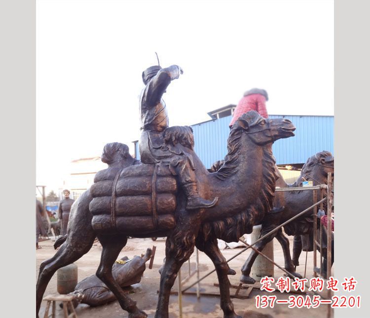 湖北铜雕广场骑骆驼雕塑
