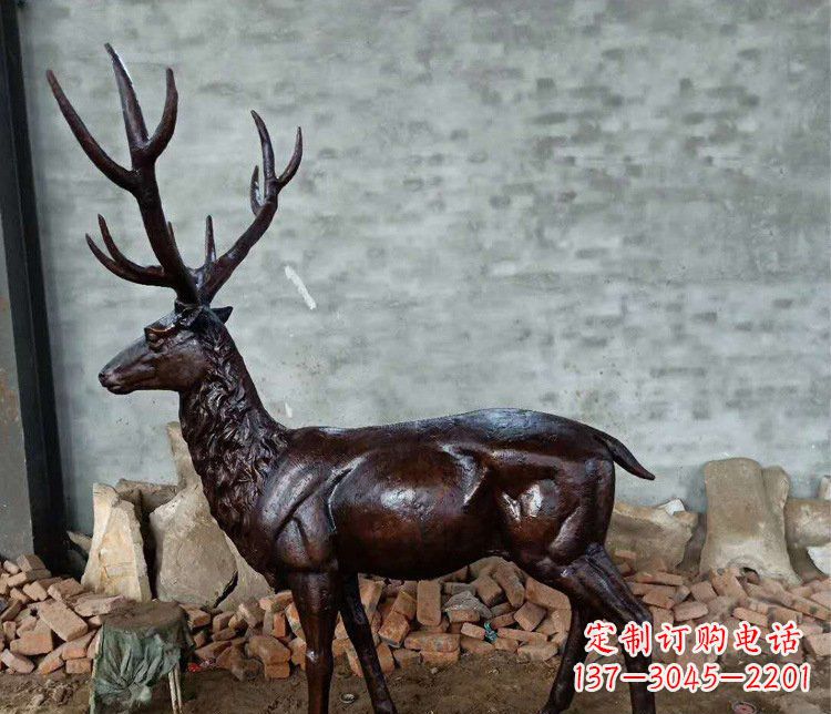 湖北铜雕户外公园动物雕塑鹿摆件