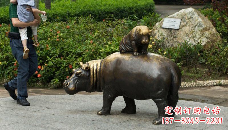 湖北铜雕母子河马