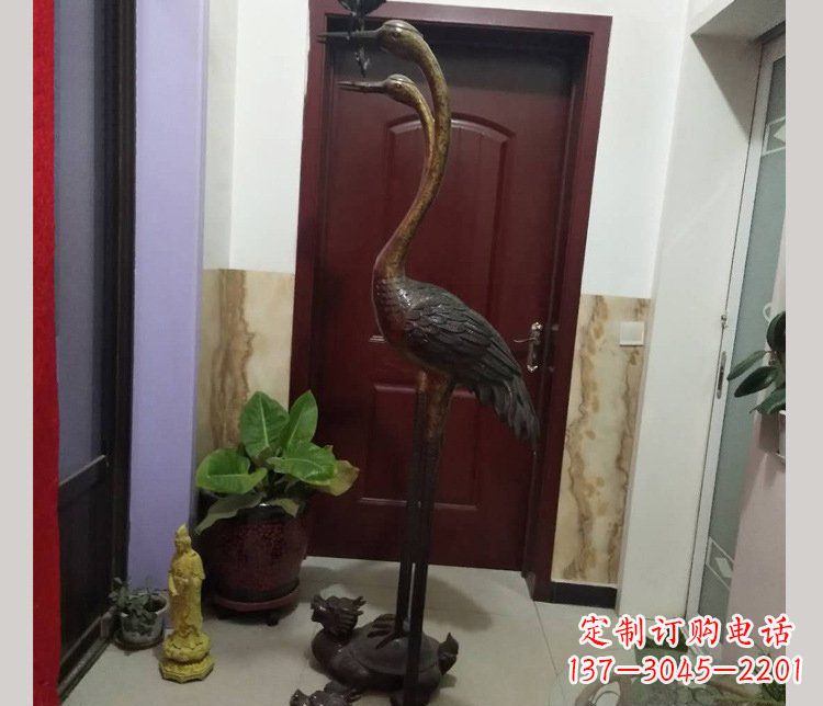 湖北铜雕仙鹤踩龟雕塑摆件 (2)