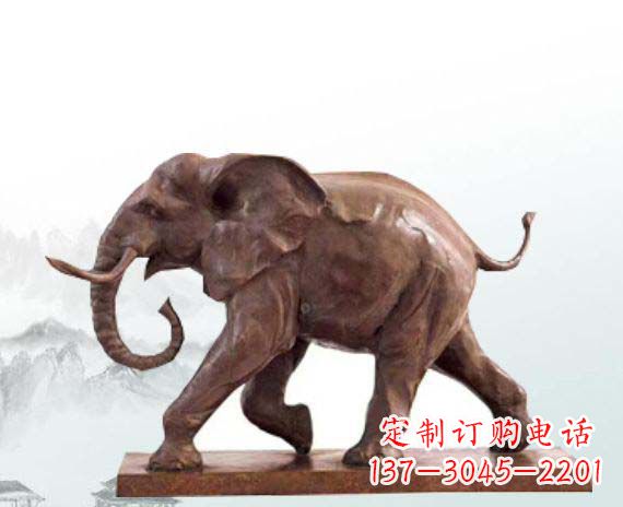 湖北晚霞红大象公园动物石雕
