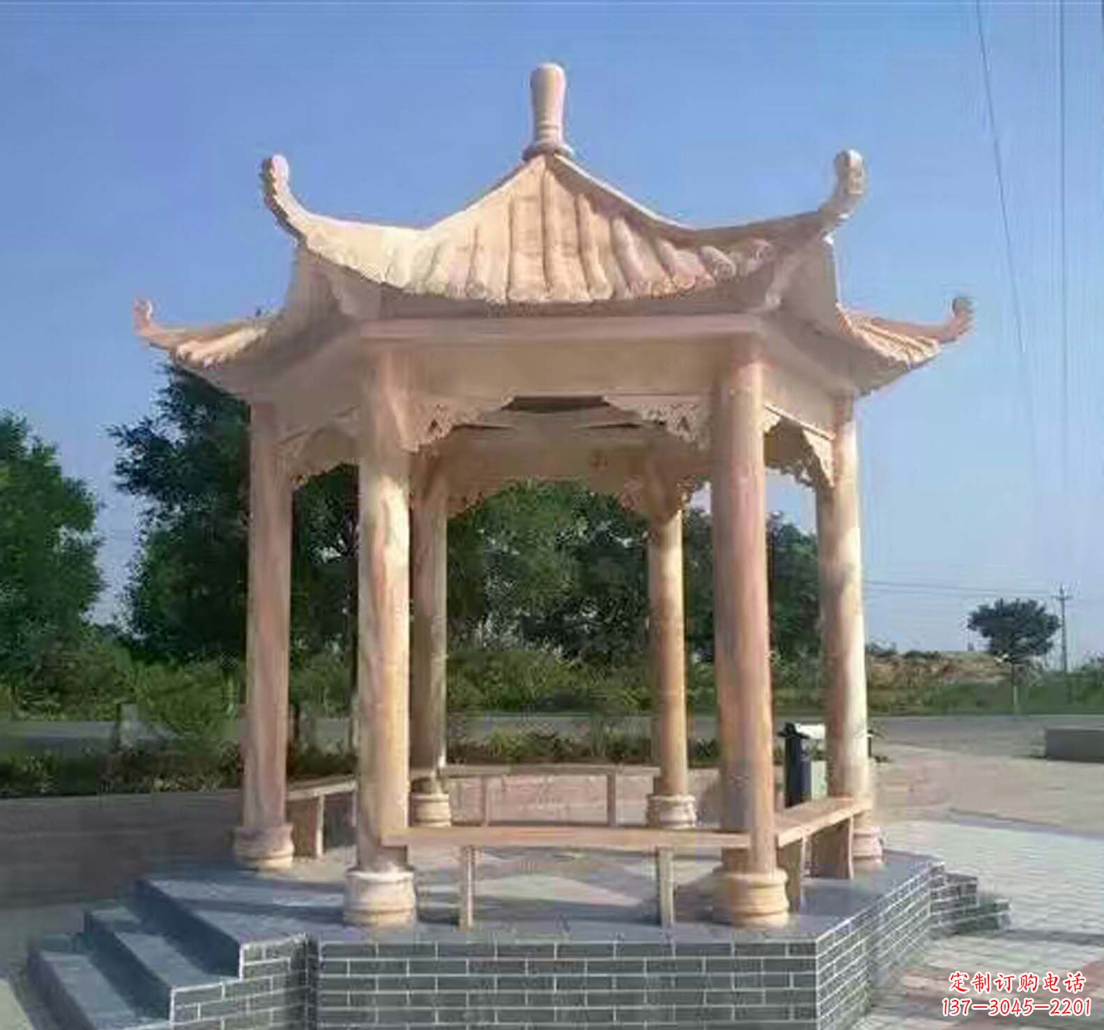 湖北晚霞红公园景观凉亭