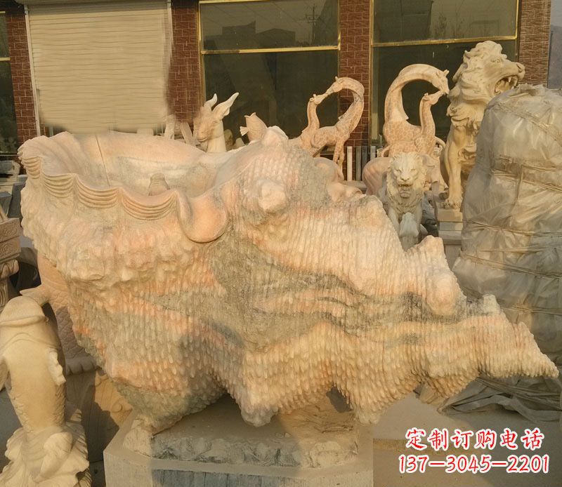 湖北晚霞红海螺石雕
