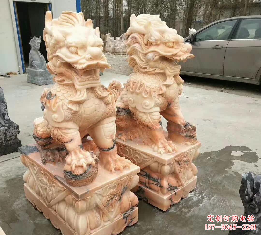 湖北晚霞红酒店麒麟门墩