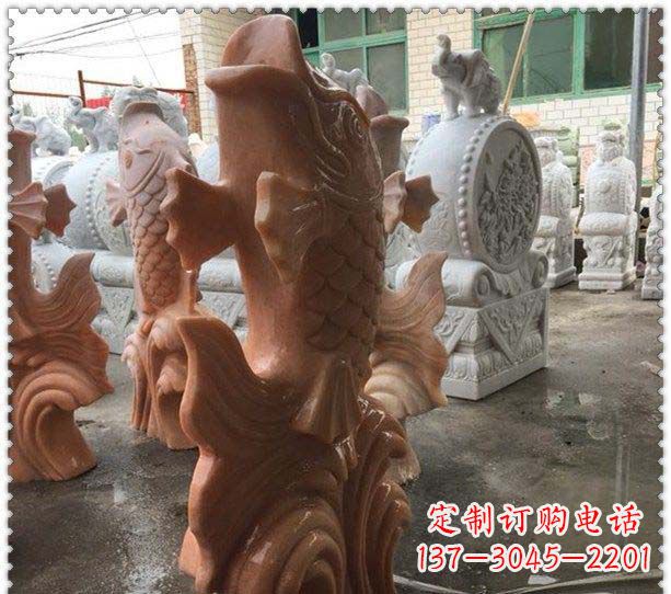 湖北晚霞红喷水鲤鱼公园石雕