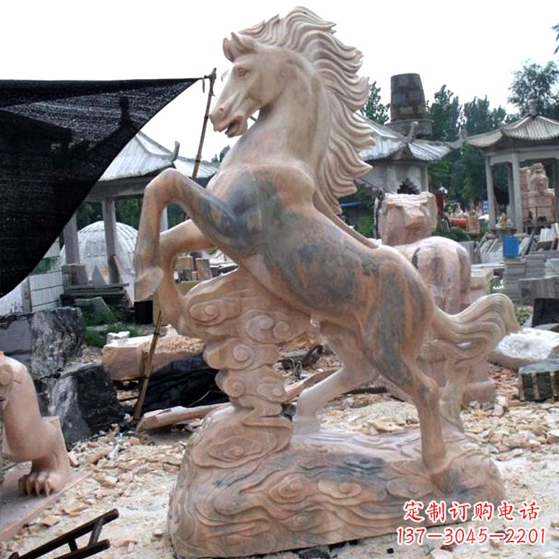 湖北晚霞红石雕马生肖动物雕塑