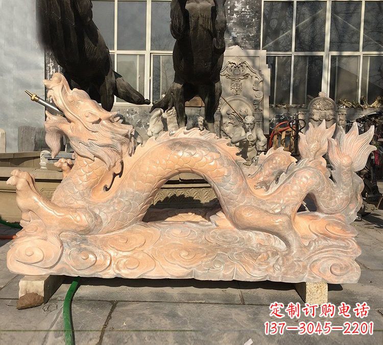 湖北晚霞红石雕喷水龙