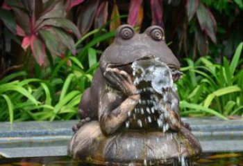 湖北青蛙喷泉铜雕，让您的休憩空间更加欢乐