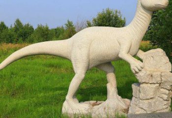 湖北雕刻恐龙的砂岩艺术