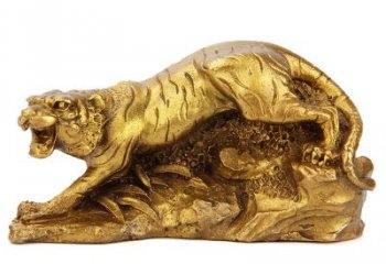 湖北中领雕塑生肖铜虎鎏金摆件，是一款以生肖虎…