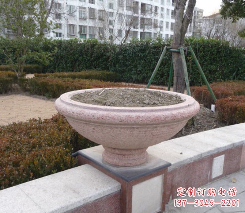 湖北小区花盆石雕
