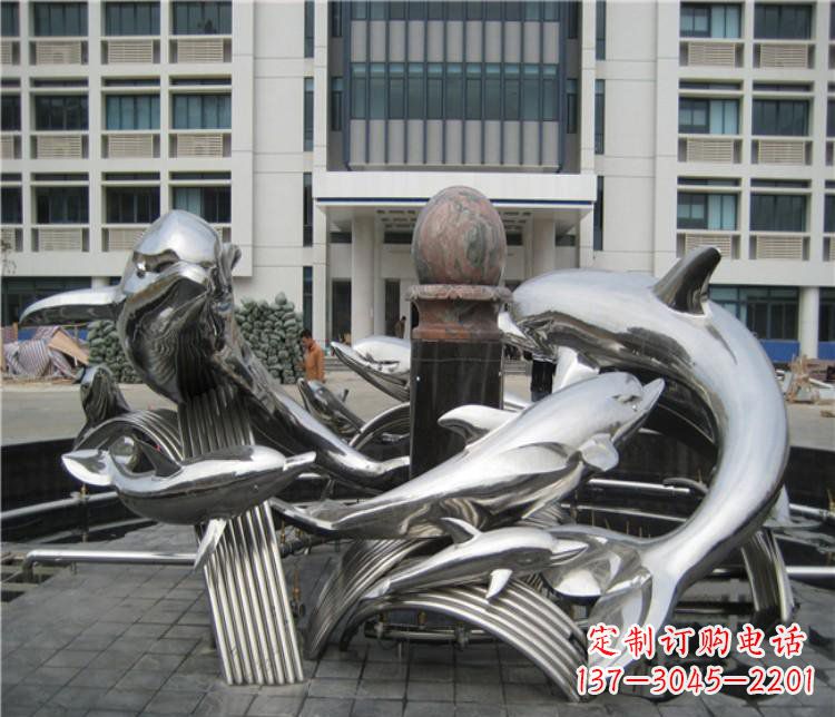 湖北校园不锈钢海豚海浪雕塑